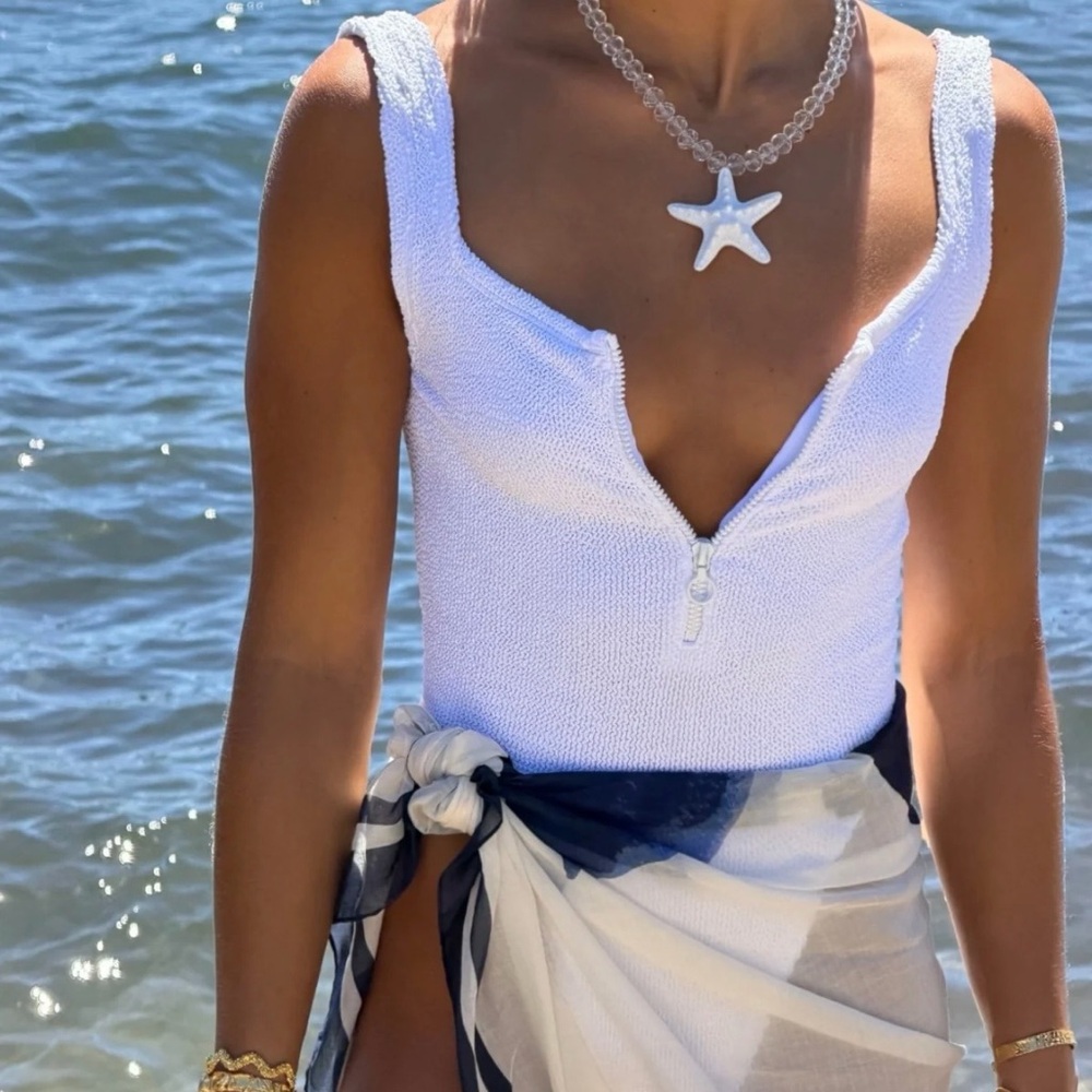 Hunza G White One-Piece Swimsuit - Picture 11 of 14